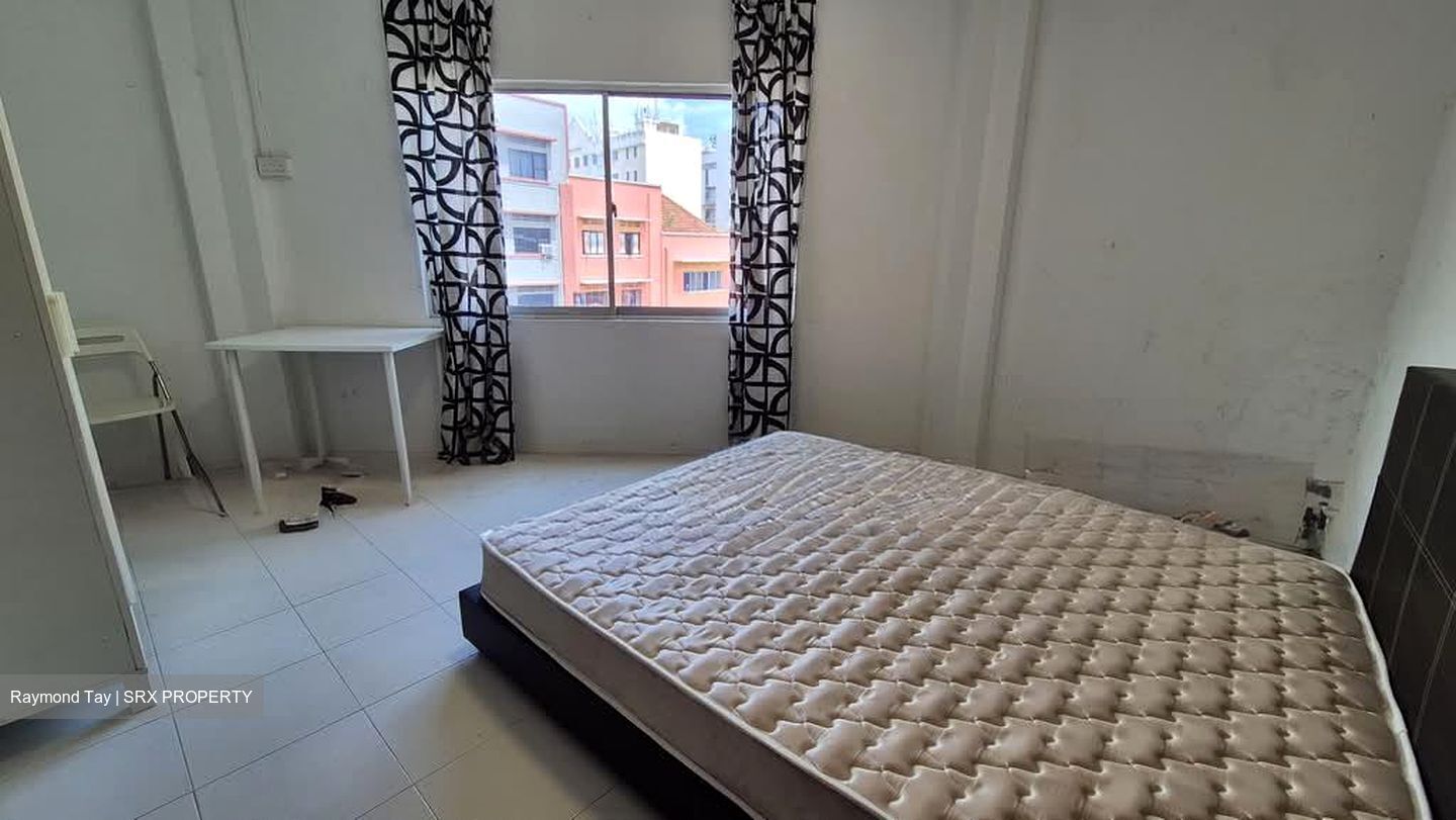 Geylang Road (D14), Shop House #605232211